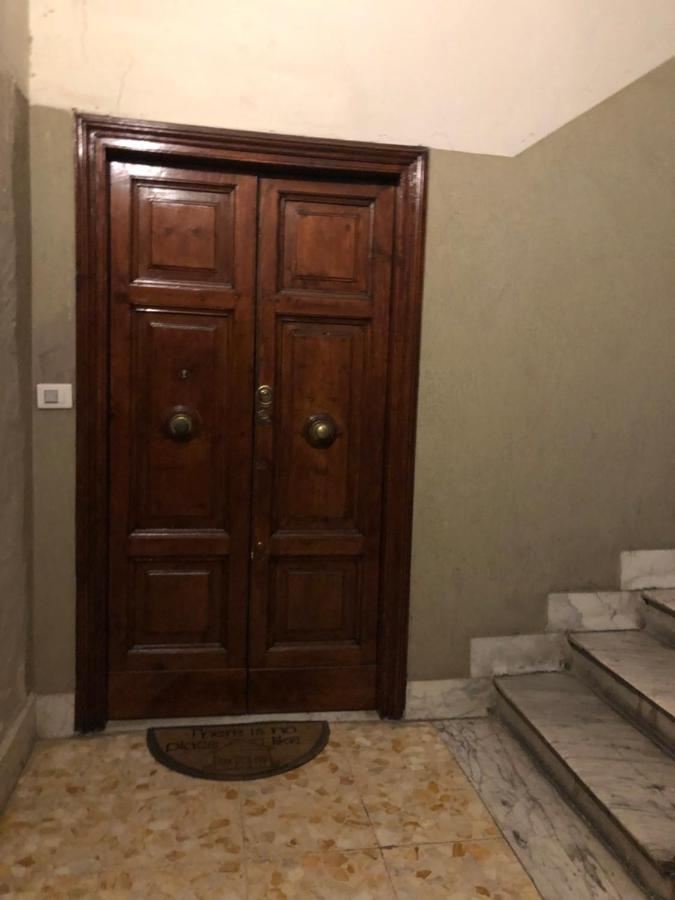 Romafullhouse Guesthouse Esterno foto